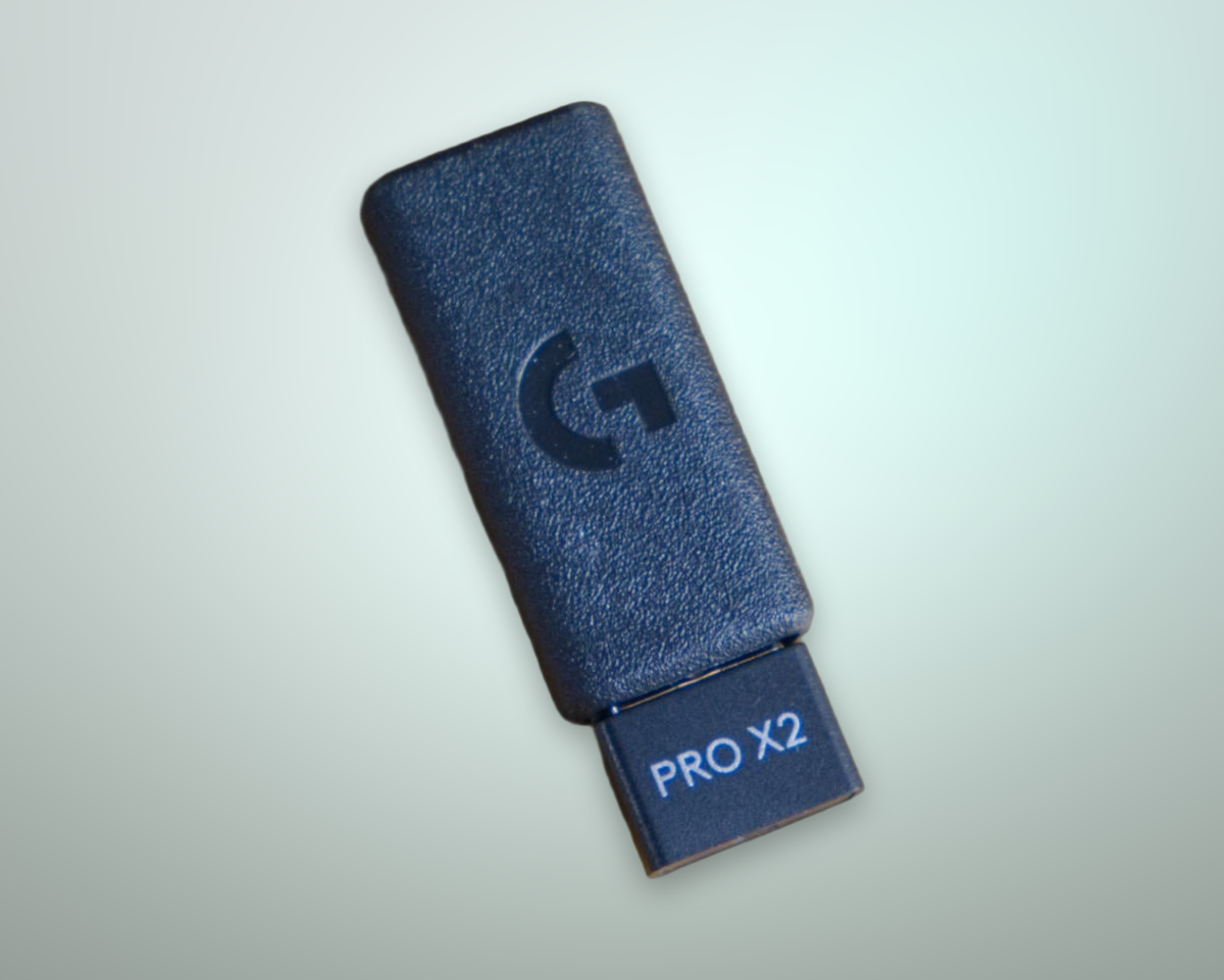 Ricevitore wireless dongle del Logitech G PRO X2 Superstrike per la connessione senza fili