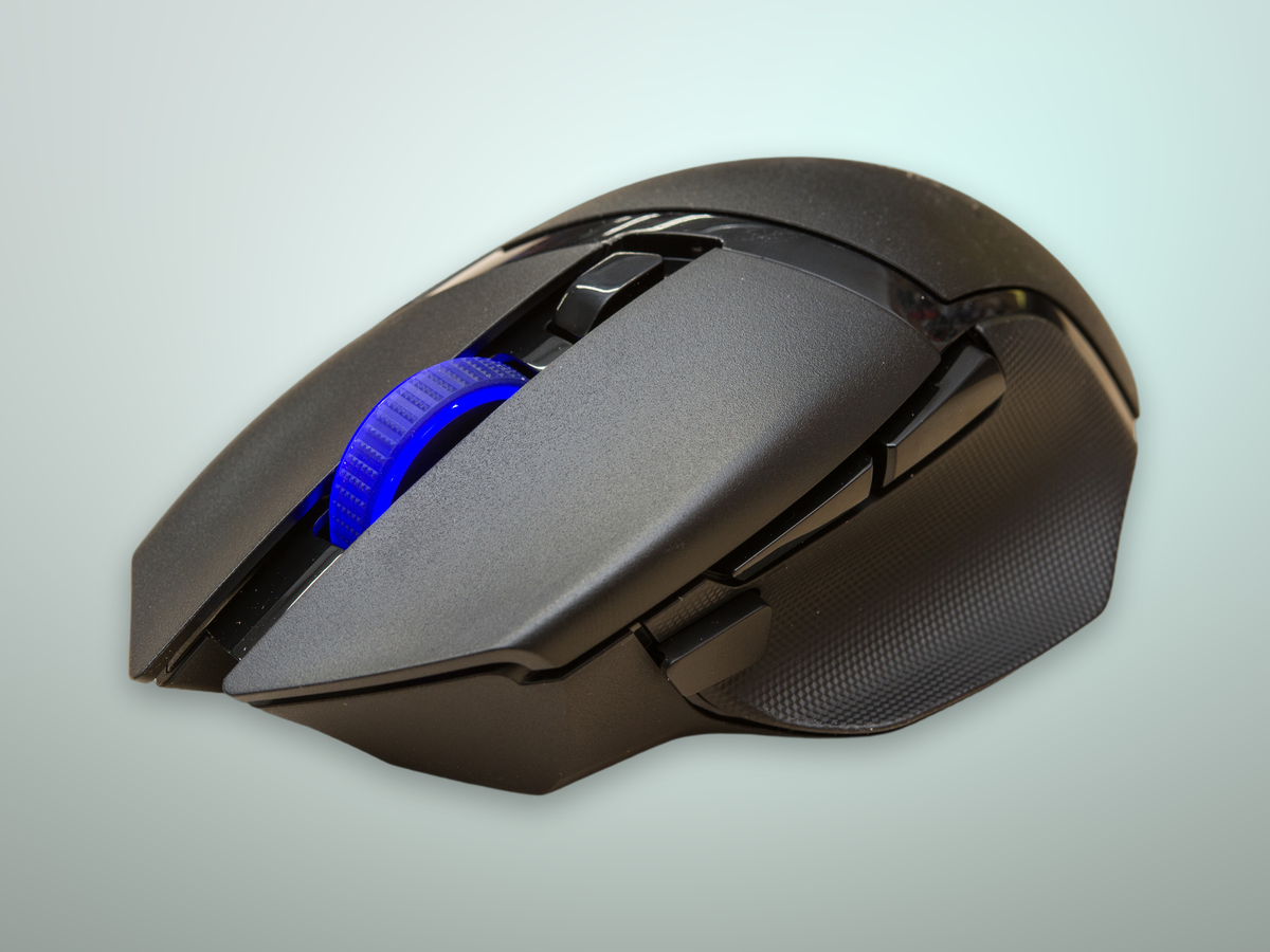 Razer Basilisk V3 X HyperSpeed mouse gaming wireless vista hero su sfondo pulito